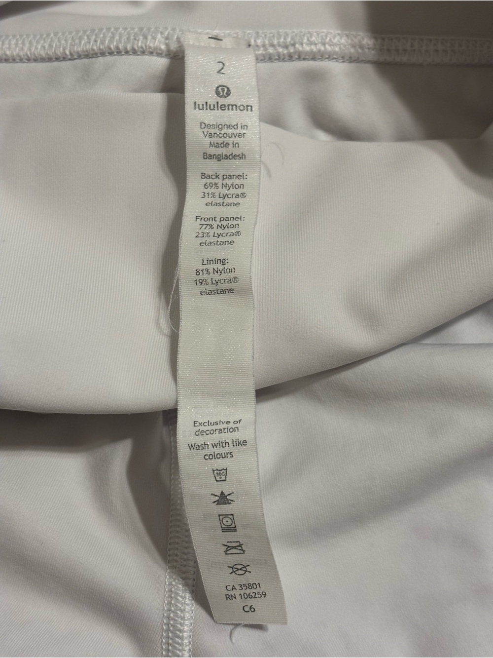 Lululemon White Forget The Sweat Tight size 2 25in - Picture 2 of 6
